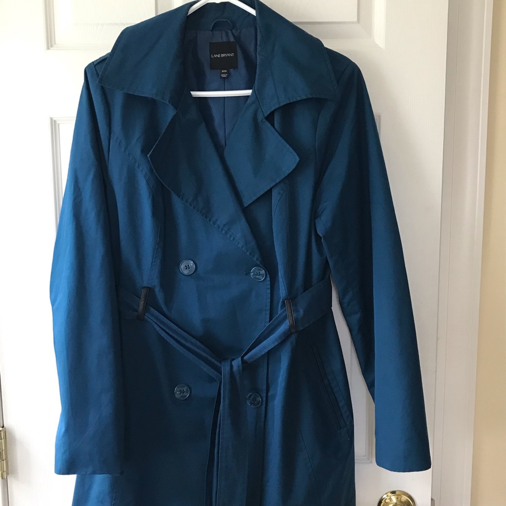 The perfect Lane Bryant teal blue trench coat 😍😍